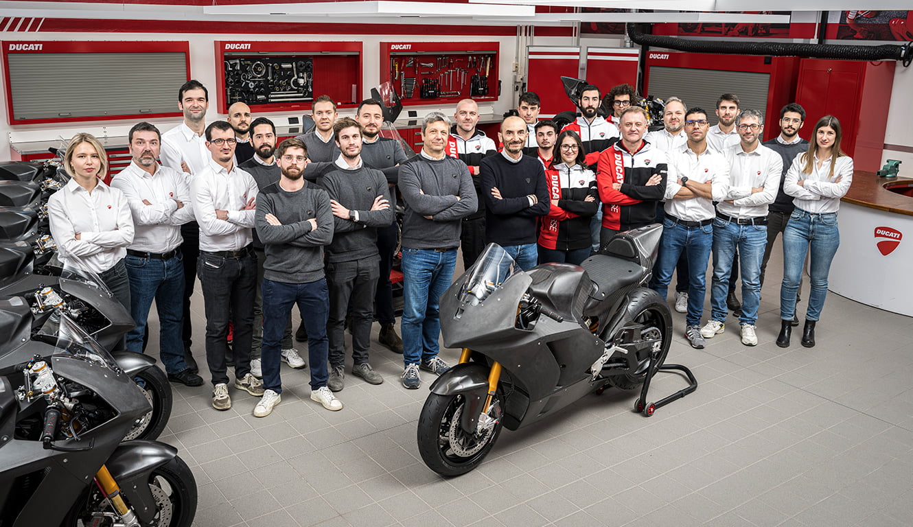 Ducati V21L começa a ser testada na pista visando a MotoE 2023