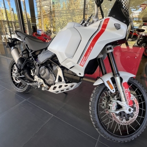 DUCATI DESERTX